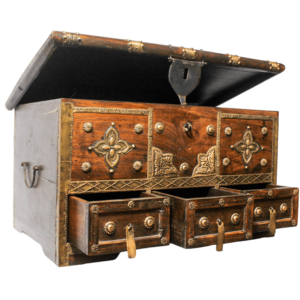 Premium Chest Box with Brass Decoration4